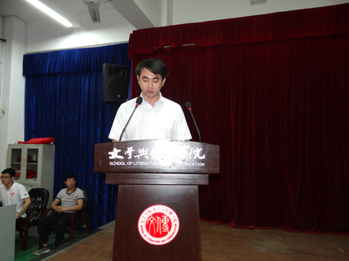 全省大学生西部计划志愿者宣讲团来我校宣讲