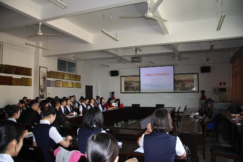 国土资源学院举办深圳航空公司专场招聘会