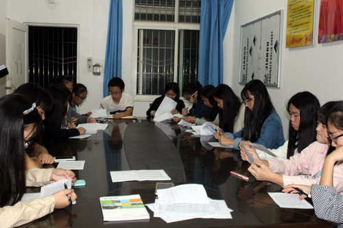 外国语学院召开国家励志奖学金评审大会