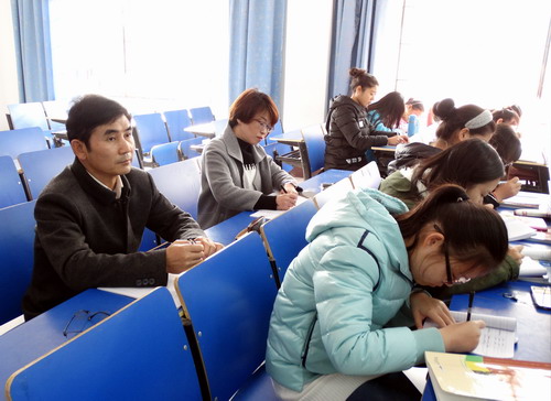 大学是怎么听课的 2lojjmd3it.jpg