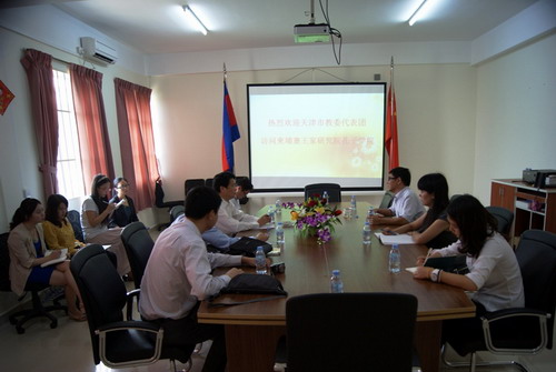 孔子学院简介 CA991FAD6E1A0A121E871DF17322F586.jpg