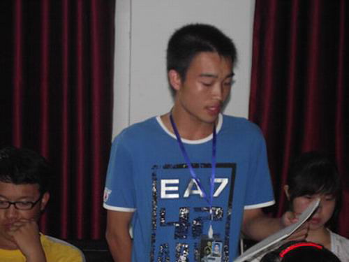 文传学院召开争先创优学风建设座谈会