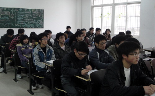 大学好入党还是工作好入党 AF686C55D1A09D5A8BBA8AF6DC178AC1.jpg