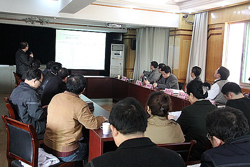 床医学院\/附属医院召开医学装备管理委员会会