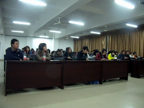 gdp增速_2018教育投入占gdp(2)