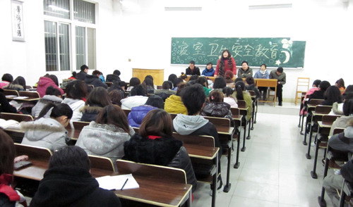 旅游学院召开全院寝室长工作会