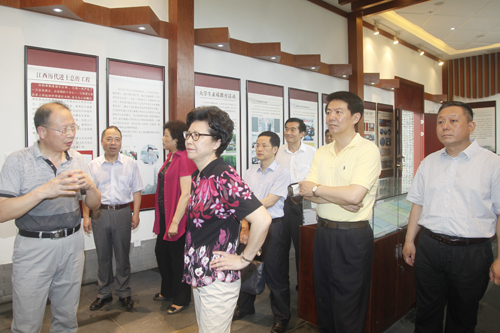 江西高教网:省委教育工委书记黄小华一行来九江学院调研