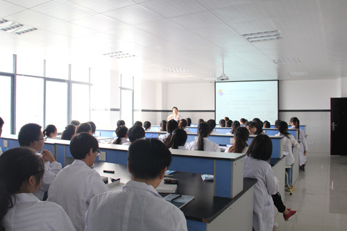 临床医学院/附属医院医学检验形态实验室启动实验教学第一课