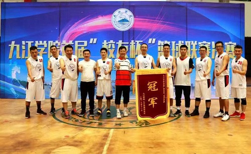 29rmi8yu0a.jpg