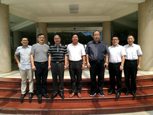 赣南师范大学副校长吴磊一行来我校考察交流